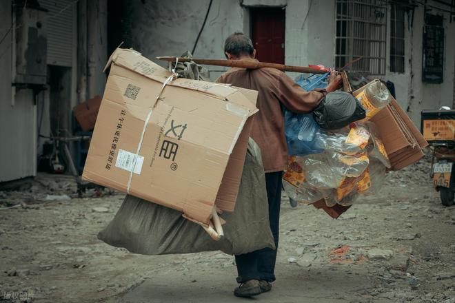 种行为占一种都能让人崩溃希望你是一个例外尊龙凯时ag旗舰厅网站老人最可恨的12(图6)